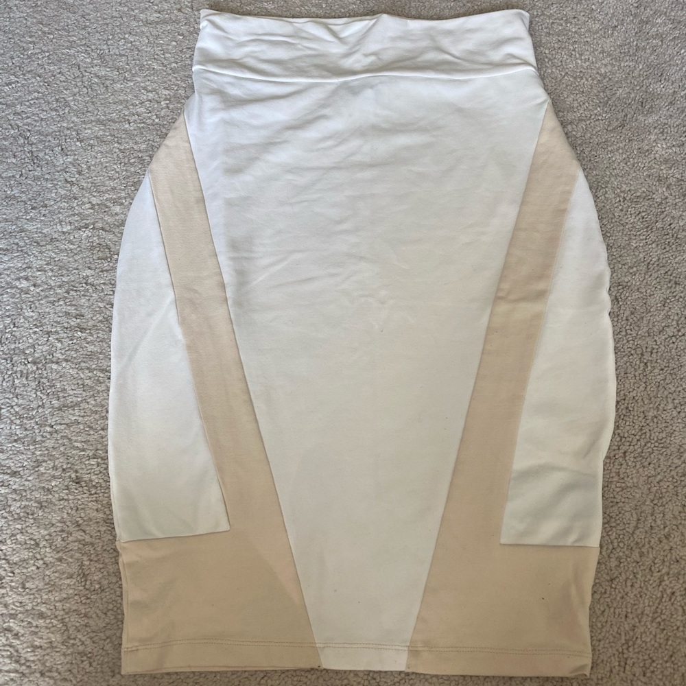 White and Cream colored bebe pencil skirt